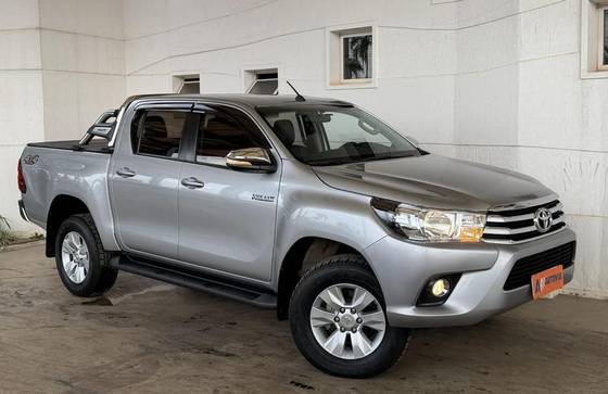 TOYOTA HILUX 2.8 SRV 4X4 CD 16V DIESEL 4P AUTOMÁTICO